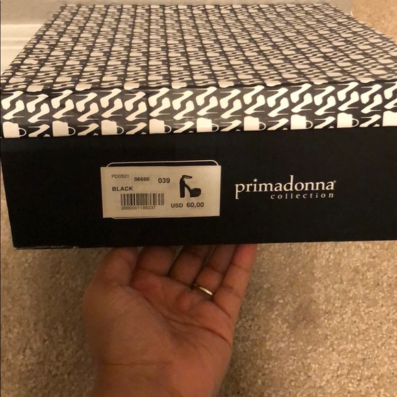 Primadonna Collection - Picture 8 of 8